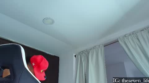 Snapshot of nikolaylisin chatting on 07/23/26, 10:08 Niko online show from 07/23/26, 10:08