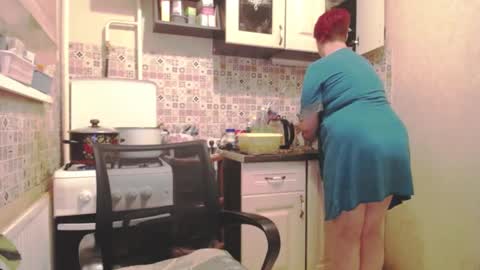 Snapshot of nikolettared chatting on 12/30/24, 10:23 Nikoletta online show from 12/30/24, 10:23