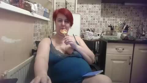 Snapshot of nikolettared chatting on 01/31/25, 06:25 Nikoletta online show from 01/31/25, 06:25