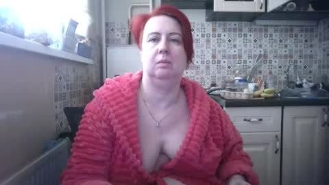 Snapshot of nikolettared chatting on 02/04/25, 10:00 Nikoletta online show from 02/04/25, 10:00