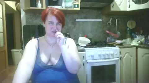 Snapshot of nikolettared chatting on 03/12/25, 11:22 Nikoletta online show from 03/12/25, 11:22