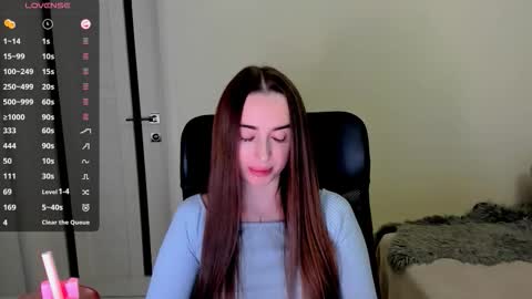      online show from 11/10/25, 04:22