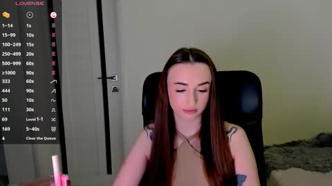      online show from 11/28/25, 04:48