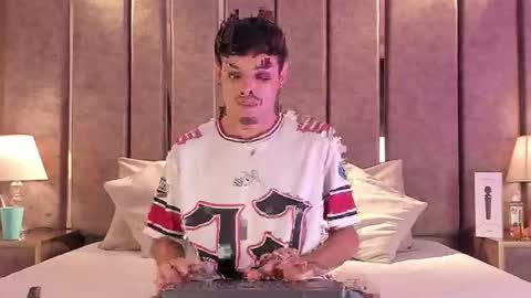 Niko Stone online show from 04/14/26, 03:56