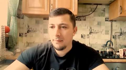 NikQRedhot online show from 02/15/26, 07:51