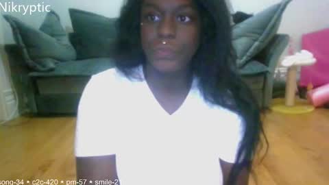 Nikole online show from 10/22/25, 07:08