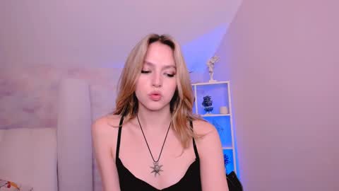 Veronica online show from 01/22/25, 05:17