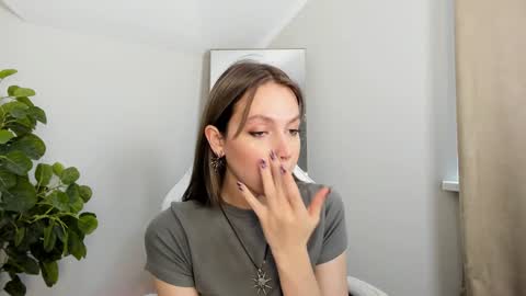 Veronica online show from 01/26/25, 12:11