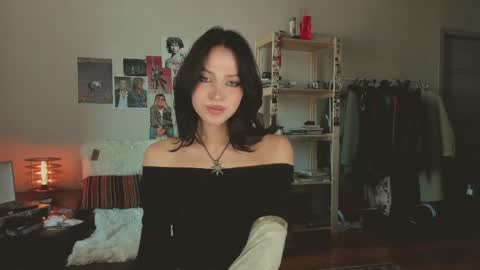 Veronica online show from 04/12/26, 01:38