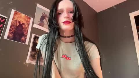 Snapshot of niky_long chatting on 04/13/26, 03:06 Niky online show from 04/13/26, 03:06