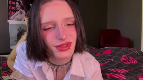 Niky online show from 05/13/26, 08:44