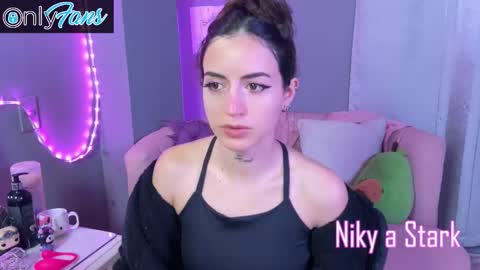 Niky A Stark online show from 11/08/25, 09:53