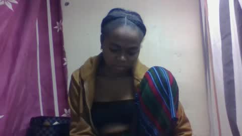 Snapshot of nilahmarie chatting on 09/18/25, 05:42 nilah online show from 09/18/25, 05:42