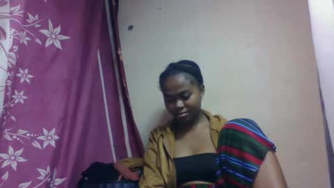 Snapshot of nilahmarie chatting on 09/18/25, 06:32 nilah online show from 09/18/25, 06:32
