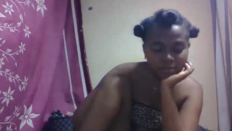 Snapshot of nilahmarie chatting on 09/30/25, 10:37 nilah online show from 09/30/25, 10:37
