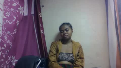 Snapshot of nilahmarie chatting on 10/10/25, 06:07 nilah online show from 10/10/25, 06:07