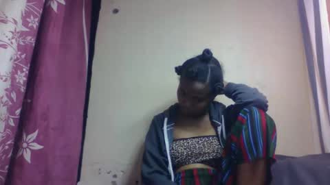 Snapshot of nilahmarie chatting on 10/18/25, 02:25 nilah online show from 10/18/25, 02:25