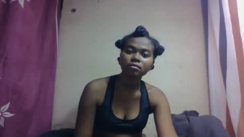 Snapshot of nilahmarie chatting on 10/19/25, 07:09 nilah online show from 10/19/25, 07:09