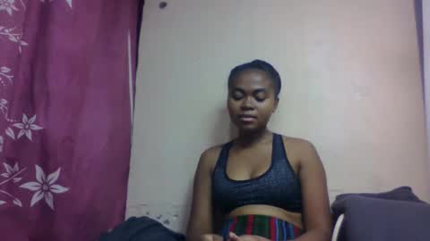 Snapshot of nilahmarie chatting on 10/19/25, 07:14 nilah online show from 10/19/25, 07:14