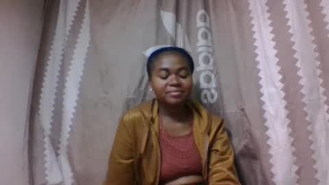 nilah online show from 10/25/25, 06:46