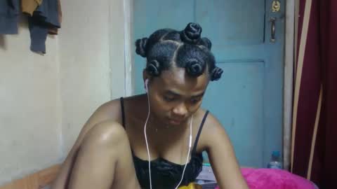 nilah online show from 03/31/26, 07:58