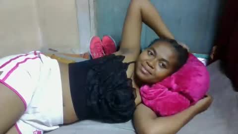 Snapshot of nilahmarie chatting on 04/23/26, 04:20 nilah online show from 04/23/26, 04:20