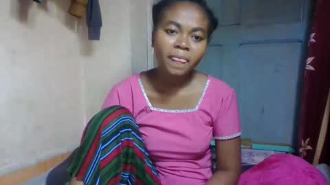 Snapshot of nilahmarie chatting on 05/09/26, 05:01 nilah online show from 05/09/26, 05:01