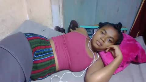 Snapshot of nilahmarie chatting on 05/18/26, 06:47 nilah online show from 05/18/26, 06:47