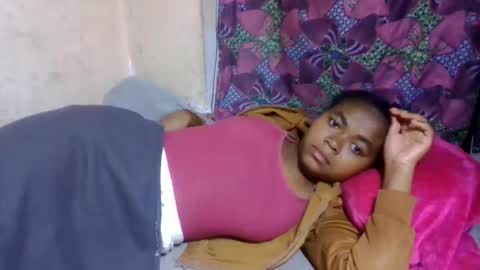 Snapshot of nilahmarie chatting on 06/11/26, 04:21 nilah online show from 06/11/26, 04:21