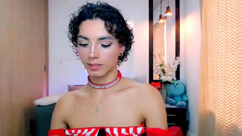 Nilam online show from 03/11/25, 04:40