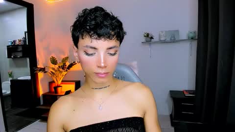 Nilam online show from 10/24/25, 01:46