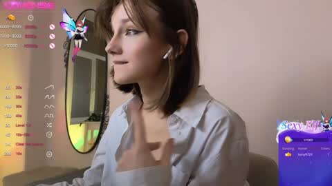 Snapshot of nillie_kelly chatting on 12/11/24, 08:50 Nillie online show from 12/11/24, 08:50