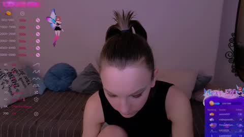 Snapshot of nillie_kelly chatting on 12/20/24, 12:41 Nillie online show from 12/20/24, 12:41