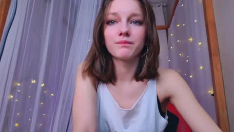 Snapshot of nillie_kelly chatting on 01/11/25, 04:27 Nillie online show from 01/11/25, 04:27