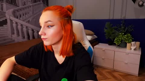 Snapshot of nillie_kelly chatting on 02/02/25, 03:32 Nillie online show from 02/02/25, 03:32