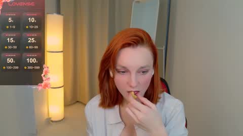 Snapshot of nillie_kelly chatting on 02/25/25, 10:18 Nillie online show from 02/25/25, 10:18