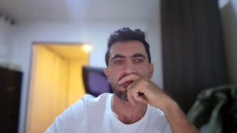 nilonilonilo1 online show from 07/06/26, 11:51