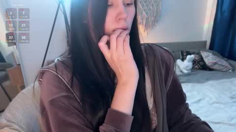 Jennet online show from 09/18/25, 01:24