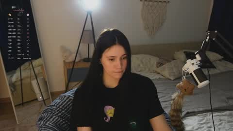 Jennet online show from 03/24/26, 07:41