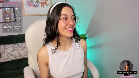 Snapshot of nina__dixon chatting on 02/18/25, 09:09 Nina online show from 02/18/25, 09:09