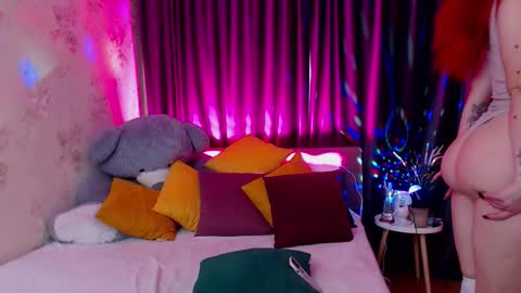 Nina online show from 11/27/25, 07:32