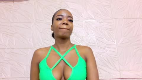 nina_bae_ online show from 05/02/26, 07:41
