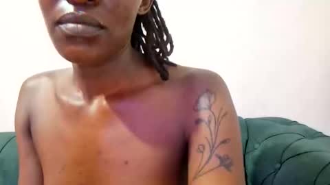 nina_bambi online show from 10/26/25, 12:16