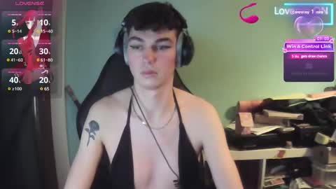 icynina online show from 12/16/24, 08:58