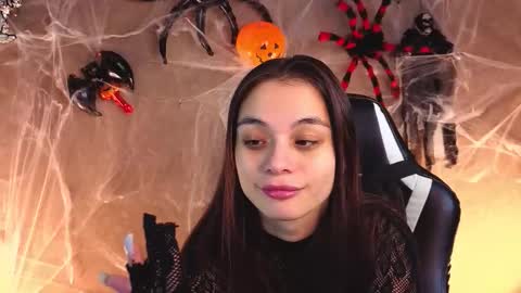 Ketrin online show from 10/31/25, 02:34