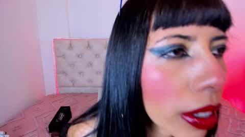 Nina Fox  online show from 01/13/26, 03:50