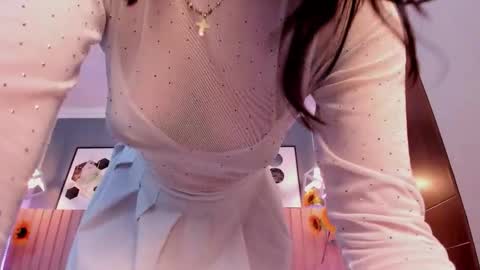 nina_ford_ online show from 11/04/25, 03:05