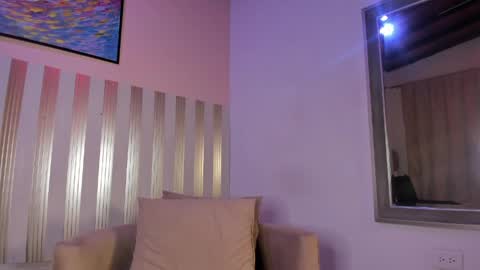 nina_glow_ online show from 04/01/26, 01:41