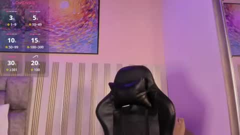 Snapshot of nina_glow_ chatting on 08/01/26, 11:20 nina_glow_ online show from 08/01/26, 11:20
