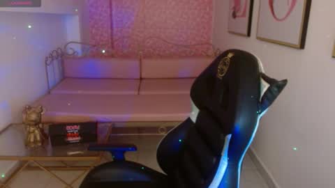 Nina online show from 03/27/26, 01:11